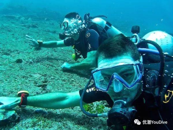 咸宁东风商用车驾驶室液压锁